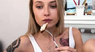 chaturbate – bitch_dontkillmyvibe – 2018-05-19