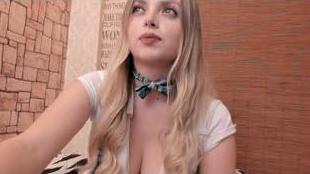 hollings -bdsm amateur webcam – blonde grogeous cam girl using nipple clamps – 08_25_2018