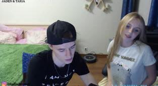 jadensmit123321333 – couple teen gets naked and kissing – 11_25_2018