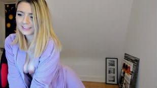 kimilee22 – blonde chick performing her tits – 11_28_2018