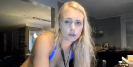 live porn webcam – hot blonde has orgasm