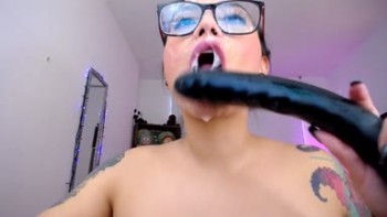 miss_bonnie – spit deep throat with dildo