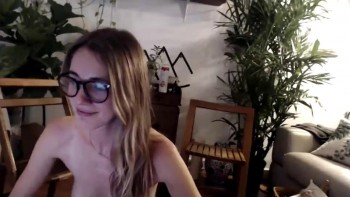 rachelmonstera – pussy split sundae with whip cream